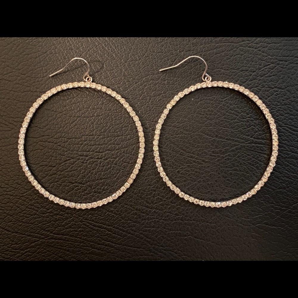 Silver sparkly hoops🌟